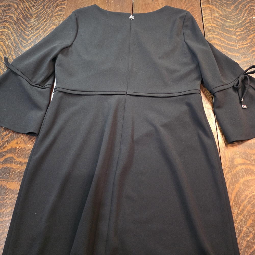 Tommy Hilfiger Black Cocktail Dress w/Bell Sleeves Sz 14 - Picture 8 of 13